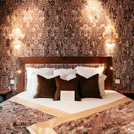 Le Temple De Jeanne Hotel Parigi