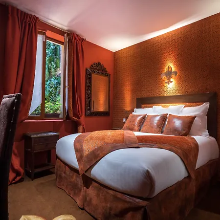 Le Temple De Jeanne Hotel Parigi