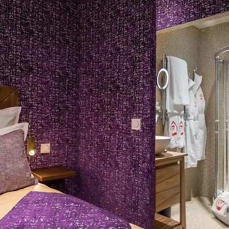 Le Temple De Jeanne Hotel 3*