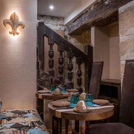 Hotel Le Temple De Jeanne
