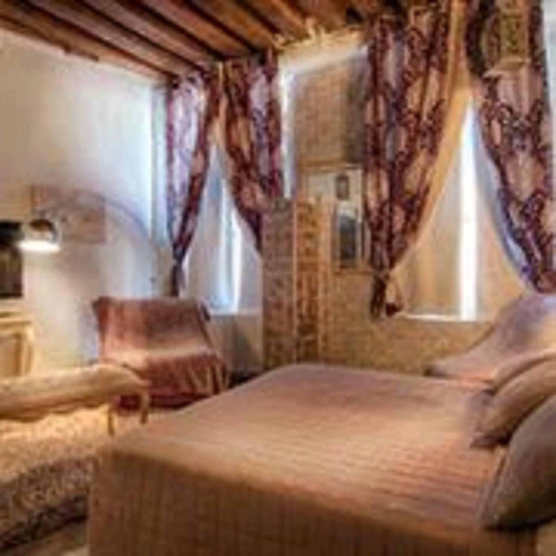 Hotel Le Temple De Jeanne Parigi